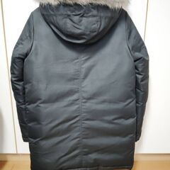 中古美品ほぼ無傷無汚無臭　GAP ギャップ　ダウンジャケット　黒の画像