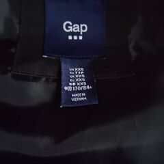 中古美品ほぼ無傷無汚無臭　GAP ギャップ　ダウンジャケット　黒の画像