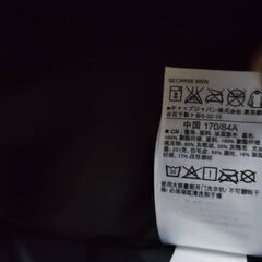 中古美品ほぼ無傷無汚無臭　GAP ギャップ　ダウンジャケット　黒の画像
