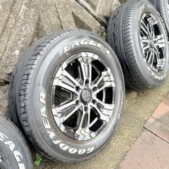 ハイエースタイヤホイールセットの画像