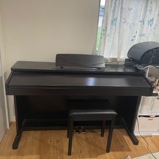 電子ピアノ
