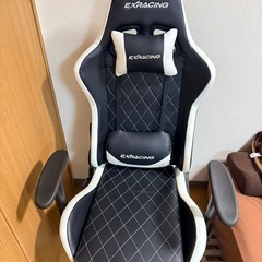 ゲーミングチェア
　の画像