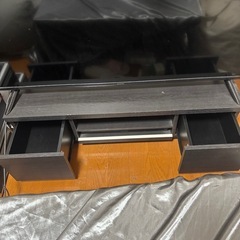 テレビボードの画像
