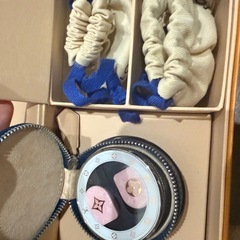 ルイヴィトン長財布とイヤホンセットの画像