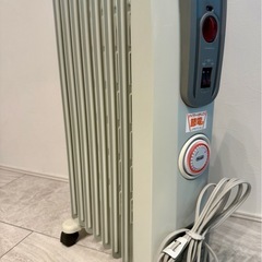 デロンギオイルヒーター H770812EFSN 1200Wの画像