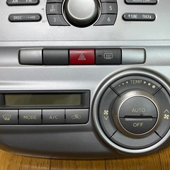 ダイハツ タント L375S オーディオエアコンばパネルの画像