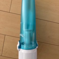 マキタ　充電式ハンディクリーナー　バッテリー、充電器付き の画像