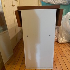 バタフライ式収納/キッチン収納の画像