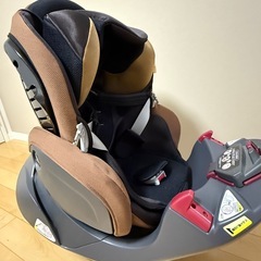 Aprica アップリカ　新生児から使えるチャイルドシートの画像