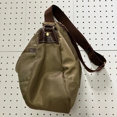 カーキ ナイロン ショルダーバッグ／現状品/2回程使用品　定価7500円の画像
