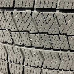 ブリヂストン　スタッドレス　VRX2 205/60R16　の画像