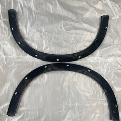 ヴェゼルRU1 樹脂フェンダーモールの画像