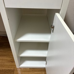 IKEA MICKE PCデスクの画像