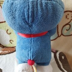 ドラえもんぬいぐるみ(右手に汚れあり、(大きさ約50cm))の画像