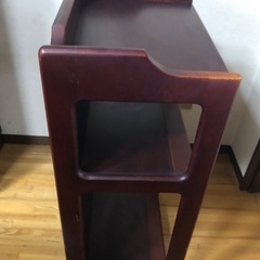 リビングや玄関に置く棚の画像
