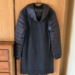 コムサプラチナ 薄手 ダウンコート 黒の画像