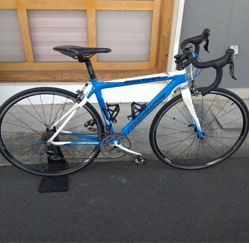 ロードバイク　メリダ　スクルトゥーラEVO