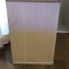 収納棚の画像