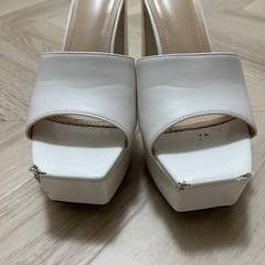 厚底サンダルの画像