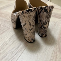 厚底サンダルの画像