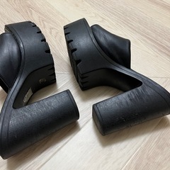 厚底サンダルの画像