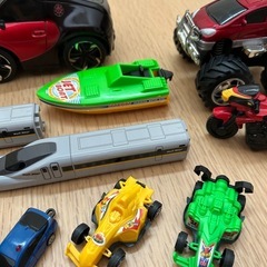 乗り物　おもちゃ　の画像