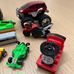 乗り物　おもちゃ　の画像