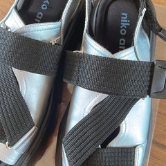 ニコアンド　厚底シューズ　サンダルの画像