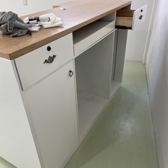 【早い者勝ち】カフェテーブル テーブル カウンター 喫茶店　コーヒー　スタンド デスク 机の画像
