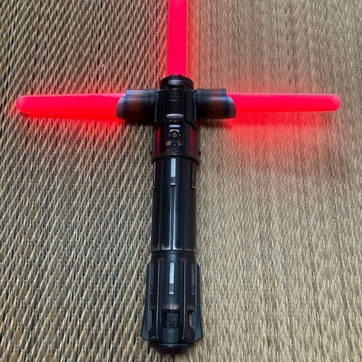 スターウォーズ　カイロレイ　ライトセイバー　ブラックシリーズ現状品　ハロウィンにいかがですか？早いお取引の方を優先させて頂きます。。