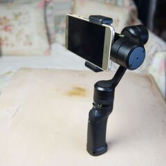 スマホ動画撮影用3軸ジンバル　スタビライザー　手振れ補正　動作美品(準新品)の画像