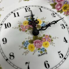 FORTUNE 壁掛け時計 絵皿 花柄 クォーツ おしゃれ インテリア 幅26cm×高さ26cm×奥行6cmの画像