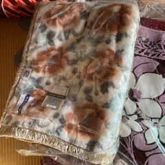 ひたちなか市三反田にある毛布と古毛糸の画像