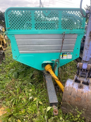 牛の糞の牽引車です