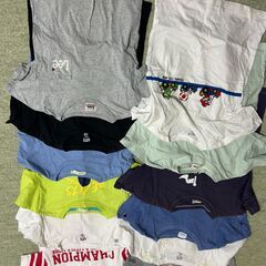 【男の子 130cm】衣類３０点(主にTシャツと長Tです)の画像