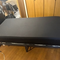 シングルベッド（マットレス付）の画像
