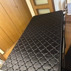 シングルベッド（マットレス付）の画像
