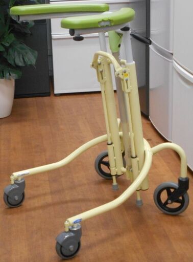 ♪NissiN/日進医療器 トレウォークスリム 歩行器 室内用シルバーカー 介護 リハビリ♪