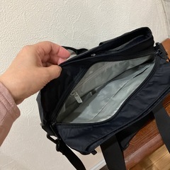 値下げしました！PUMA美品ツーウェイショルダーバッグ　黒の画像