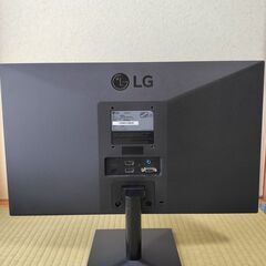 モニター　22インチの画像