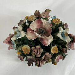イタリア製 陶器製 置物 花 おしゃれ インテリア オブジェ 幅20cm×奥行13cm×高さ13cmの画像