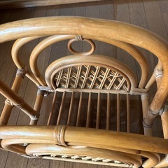 木のラックの画像