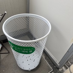 ゴミ箱　の画像