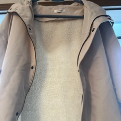 再値下げしました！　INGNI ジャンパー　Mサイズの画像