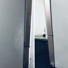 ID:rg221192 【自社配送エリア内限定】日立 HITACHI 冷蔵庫 ファミリー 中古 2017年製 5ドア 401L クリスタルシャンパン ファン式 右開き R-S4000G(XN)  【リユース品：状態B】【送料無料】【設置費用無料】の画像