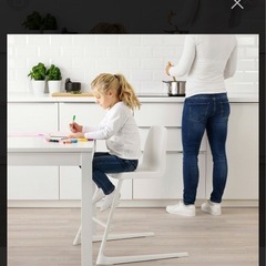 IKEA LUNGURベビ・キッズチェアーの画像