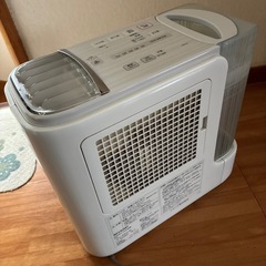 シャープ加熱気化式加湿機の画像