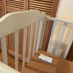KATOJベビーベッドの画像