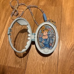 ディズニーランド購入　シンデレラコンパクトの画像