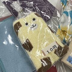 ぜーんぶまとめて　ミニタオル　ポーチ数点　いろいろの画像
